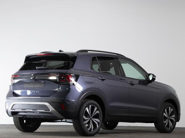 Volkswagen T-Cross Life Edition 1.0 116 pk TSI DSG | Achteruitrijcamera | Stoelverwarming | Navigatie |