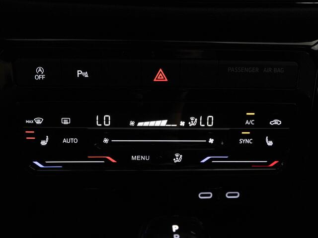 Volkswagen T-Cross Life Edition 1.0 116 pk TSI DSG | Achteruitrijcamera | Stoelverwarming | Navigatie |