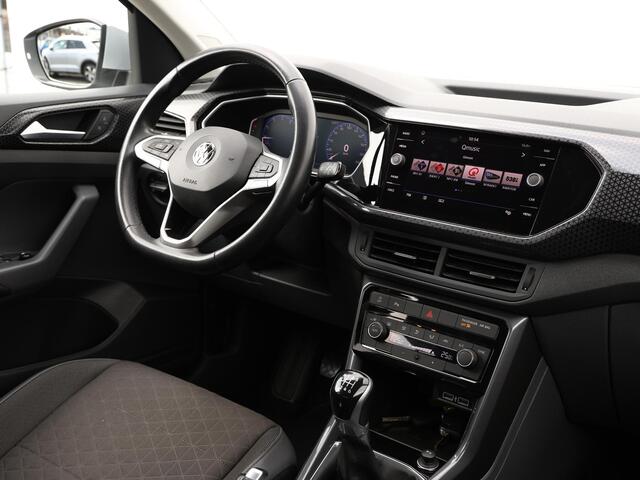 Volkswagen T-Cross 1.0 TSI Style R-Line 115 PK | LED | Adaptive Cruise Controle| Alarm | Side Assist | Camera | Keyless | 18 Inch velgen | Parkeersensoren