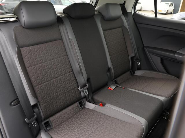 Volkswagen T-Cross 1.0 TSI Style R-Line 115 PK | LED | Adaptive Cruise Controle| Alarm | Side Assist | Camera | Keyless | 18 Inch velgen | Parkeersensoren