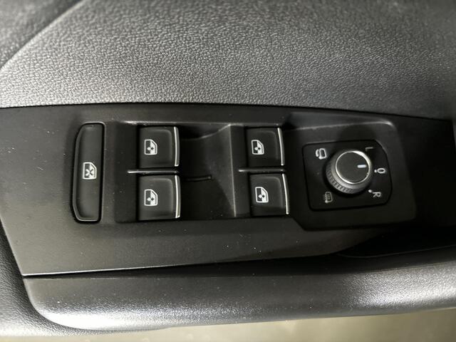 Volkswagen T-Cross 1.0 Tsi 110pk DSG Style · Camera · Apple/Android Car Play · Navi · P-Sensoren · Virtual Cockpit · 18'' Inch · Garantie t/m 19-01-2027 of 100.000km