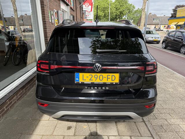 Volkswagen T-Cross 1.0 TSI Life Business | navigatie | cruise control | DAB+ | lichtmetalen wielen |nederlandse auto