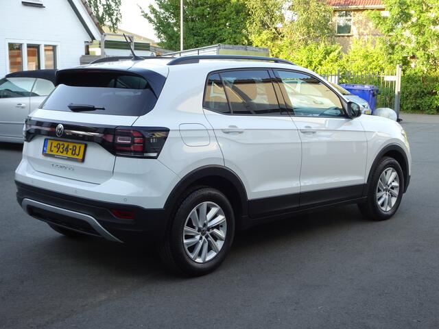 Volkswagen T-Cross 1.0 TSI Life Airco, cruise controle, navigatie, bleutooth, parkeersensoren voor en achter, licht metalen velgen, enz