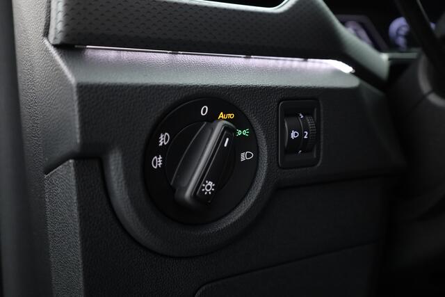 Volkswagen T-Cross 1.0 TSI DSG | Navi | Adapt. Cruise | Stoelverw. | CarPlay | PDC V+A | 4 Season