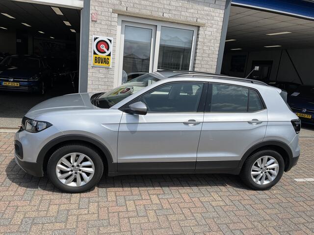 Volkswagen T-Cross 1.0 TSI Life / APP-CONNECT/ NAVI/ ADAPT. CRUISE/ DAB/ CLIMA/ 16" LMV/ BLUETOOTH/ LEDER MULTIFUNC. STUUR
