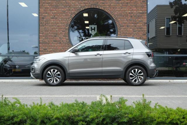 Volkswagen T-Cross 1.0 TSI Style Achteruitrijcamera, Navigatie, Trekhaak, ACC