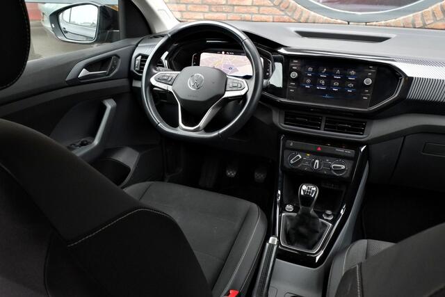 Volkswagen T-Cross 1.0 TSI Life Navigatie, Virtual cockpit, Achteruitrijcamera