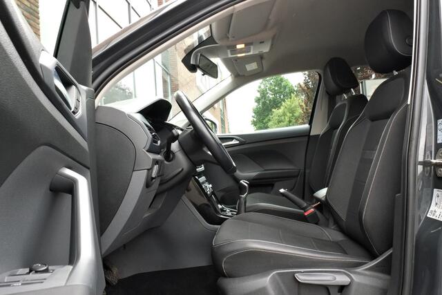 Volkswagen T-Cross 1.0 TSI Life Navigatie, Virtual cockpit, Achteruitrijcamera