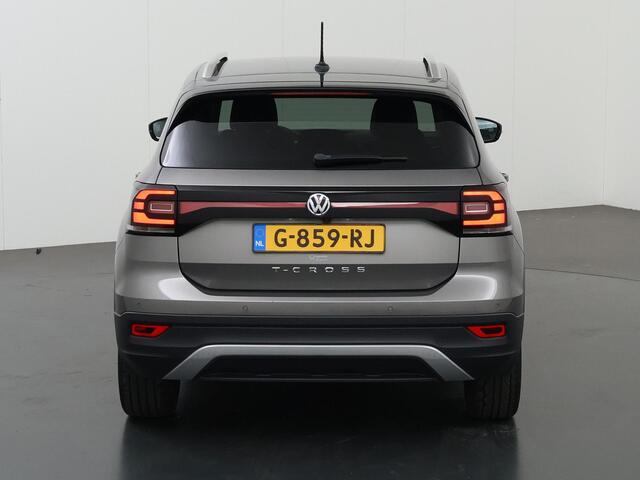 Volkswagen T-Cross 1.0 TSI Style | Virtual Cockpit | Parkeercamera | Climate Control | Cruise Control Adaptief | Navigatie via Carplay |