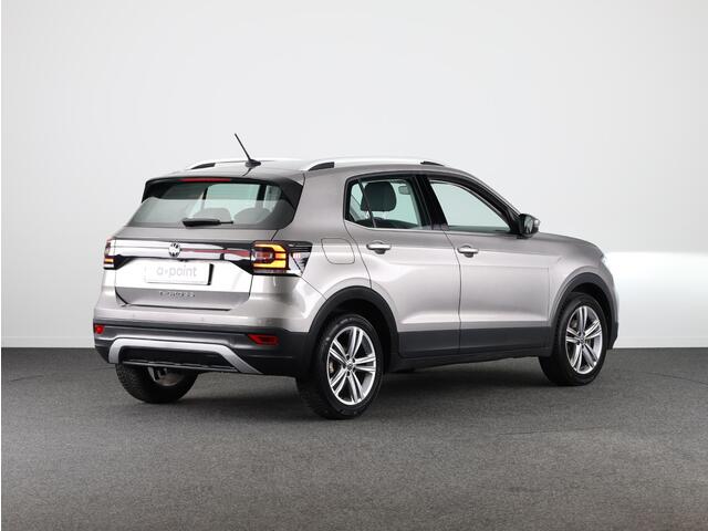 Volkswagen T-Cross 1.0 TSI Style 110 pk Automaat (DSG) | Navigatie | Parkeersensoren | Achteruitrijcamera | Adaptieve cruise control | LED koplampen | Stoelverwarming |