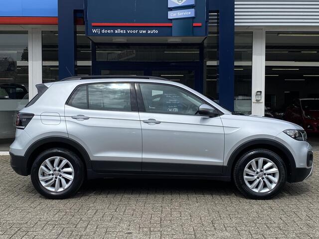 Volkswagen T-Cross 1.0 TSI Life / Automaat / NL-Auto / 42.000 Km / Apple-Carplay & Android-Auto / DAB / Navi / Stoelverwarming / Adaptieve Cruise-Control / Lane-Assist / Climate-Control / ELKTR-Pakket / PDC Achter / LMV 16'' / ENZ.
