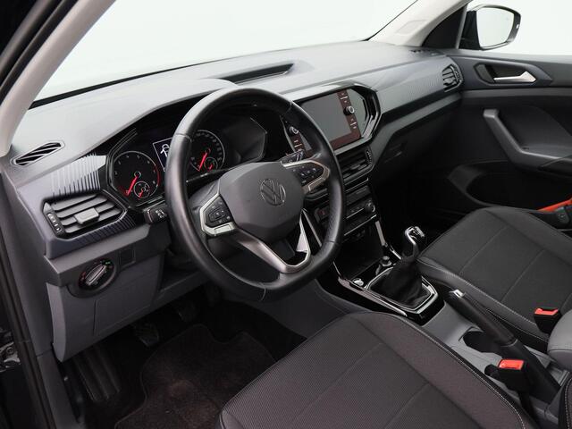 Volkswagen T-Cross 1.0 TSi 110 Pk Life Business | Full LED | Adaptive Cruise | Camera | Parkeersensoren | Climate Control | Carplay | Navigatie | Privacy Glass | 17 Inch | 60.210 Km!!