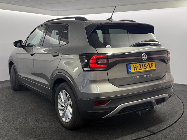 Volkswagen T-Cross 1.0 TSI Life / NL auto / Voll. historie / Navi / Parkeersensoren / Trekhaak / Winterset