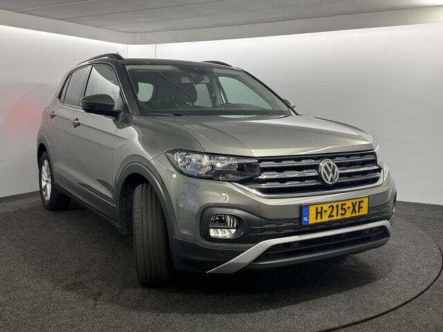 Volkswagen T-Cross 1.0 TSI Life / NL auto / Voll. historie / Navi / Parkeersensoren / Trekhaak / Winterset