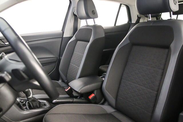 Volkswagen T-Cross Style 1.0 TSI 110pk DSG Automaat Adaptive cruise control, Achteruitrijcamera, Stoelverwarming, App connect, Parkeersensoren, LED koplampen, DAB, Radio