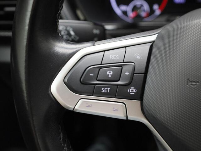 Volkswagen T-Cross 1.0TSI/110PK Style DSG · Navigatie · Stoelverwarming · Parkeersensoren