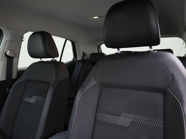Volkswagen T-Cross 1.0TSI/95PK R Line · Navigatie · Camera+Parkeersensoren · LED