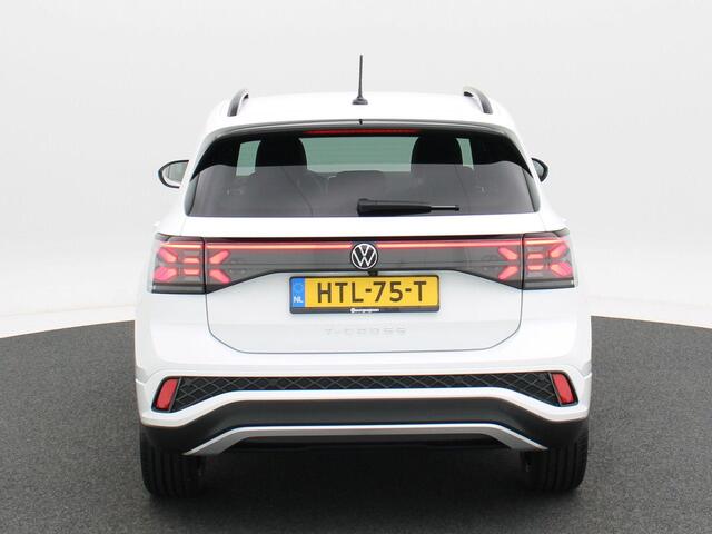 Volkswagen T-Cross 1.5 TSi 150 Pk Automaat R-Line Business | Full LED | Adaptive Cruise | Parkeersensoren | Camera | Privacy Glass | Stoel Verwarming | Climate Control | 18 Inch | 6.844 Km!!