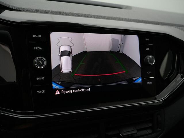 Volkswagen T-Cross 1.0 TSI 116 pk DSG R-Line | Trekhaak | Achteruitrijcamera | Navigatie | Stoelverwarming | Adaptive Cruise