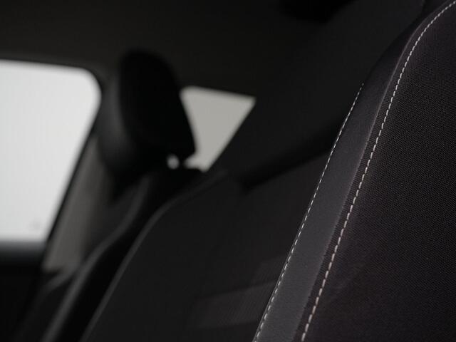 Volkswagen T-Cross 1.0 TSI 116 pk DSG R-Line | Trekhaak | Achteruitrijcamera | Navigatie | Stoelverwarming | Adaptive Cruise