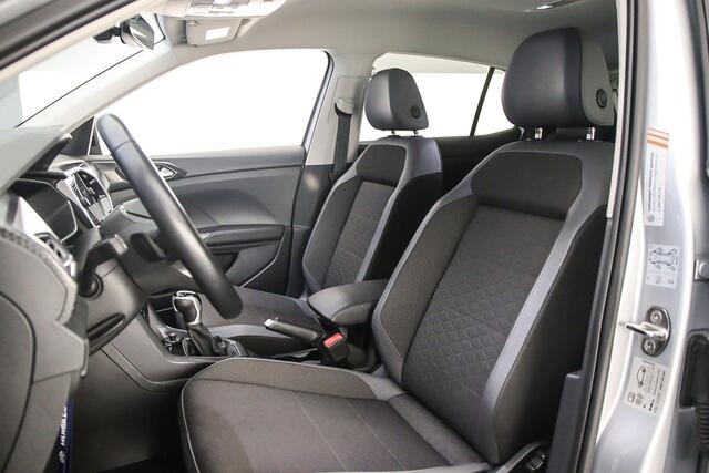 Volkswagen T-Cross Style 1.0 TSI 110pk DSG Automaat Adaptive cruise control, Achteruitrijcamera, LED koplampen, Stoelverwarming, Parkeersensoren, Airco, App connect