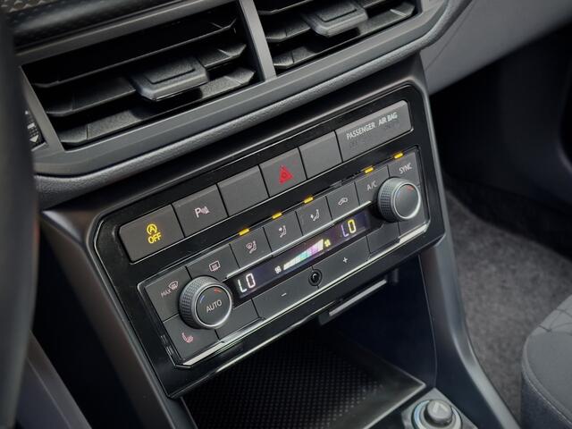 Volkswagen T-Cross 1.5 TSI AUT7 150PK R-LINE 93D.KM! NAVI CAMERA APPLE-CARPLAY LED LMV PDC