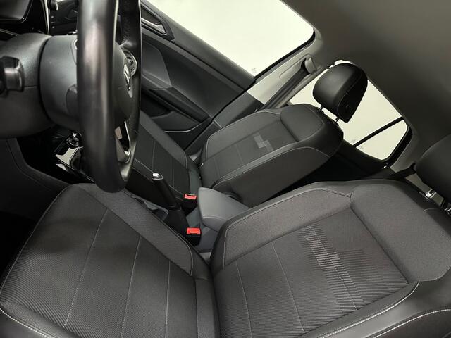 Volkswagen T-Cross 1.0 TSI LIFE EXECUTIVE BLACKLINE