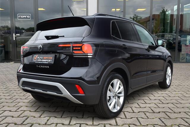 Volkswagen T-Cross 1.0 TSI Life Edition | ACC | Camera | Trekhaak |