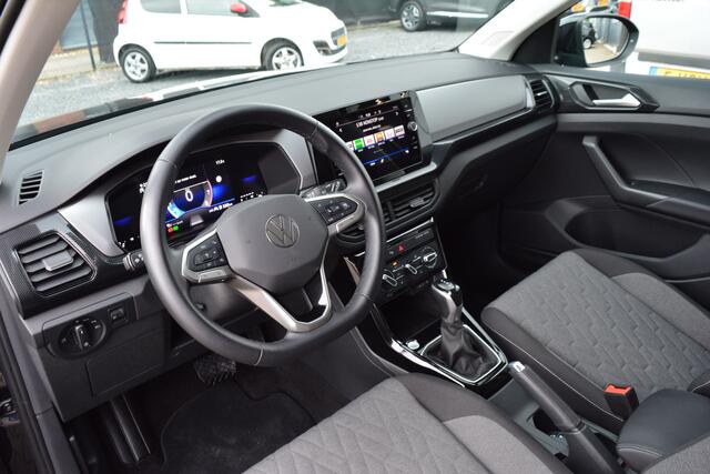 Volkswagen T-Cross 1.0 TSI Life Edition | ACC | Camera | Trekhaak |