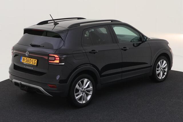 Volkswagen T-Cross 1.0 TSI Life 95 PK / Achteruitrij Camera / Climatronic / Navigatie / Trekhaak afneembaar