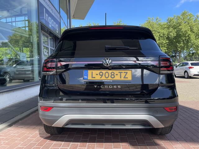 Volkswagen T-Cross 1.0 TSI Style / Led koplampen / Getint glas / Virtual Cockpit / Climate control / Navigatie / DSG