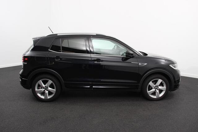 Volkswagen T-Cross 1.0 TSI 110pk DSG R-Line Navigatie Climate control Virtual Cockpit Camera Stoelverwarming