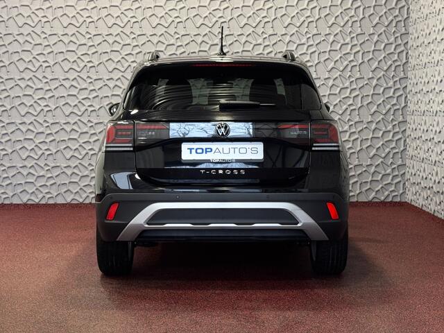 Volkswagen T-Cross ?DE VERNIEUWDE T-CROSS? 1.5 150PK LED V+A CAMERA DIG.COCKPIT PRO STOELVERW KEYLESS P-ASSIST NIEUW MODEL "Volkswagen rijden begint bij Topautos.nl - 75 topmodellen direct op voorraad!"