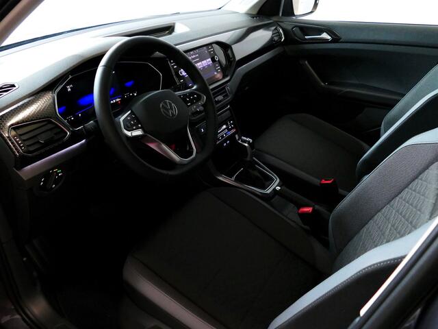 Volkswagen T-Cross 1.5 TSI 150PK STYLE PLUS LMV CARPLAY NAVI VIR.COCKPIT LED CAMERA STOELVERW. ADAP.CRUIS DAB 01/2024! "Volkswagen rijden begint bij Topautos.nl - 75 topmodellen direct op voorraad!"