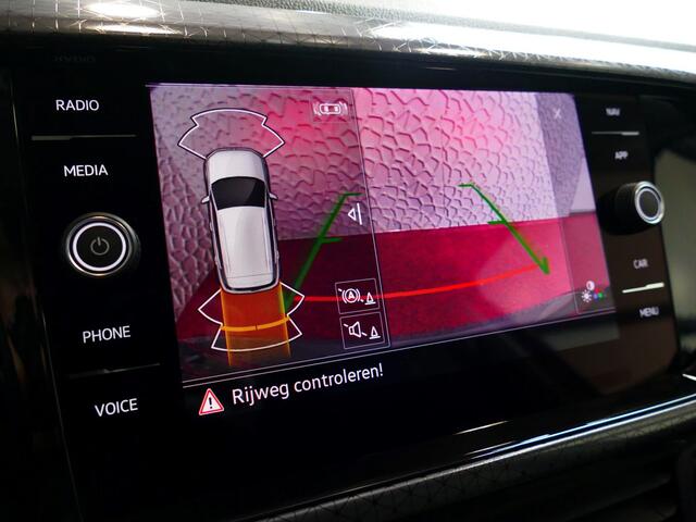 Volkswagen T-Cross 1.5 TSI 150PK STYLE PLUS LMV CARPLAY NAVI VIR.COCKPIT LED CAMERA STOELVERW. ADAP.CRUIS DAB 01/2024! "Volkswagen rijden begint bij Topautos.nl - 75 topmodellen direct op voorraad!"