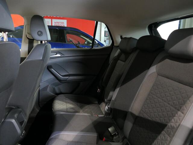 Volkswagen T-Cross 1.0 TSI Style *AUTOMAAT* - Stoelverwarming, navi, apple carplay & android auto