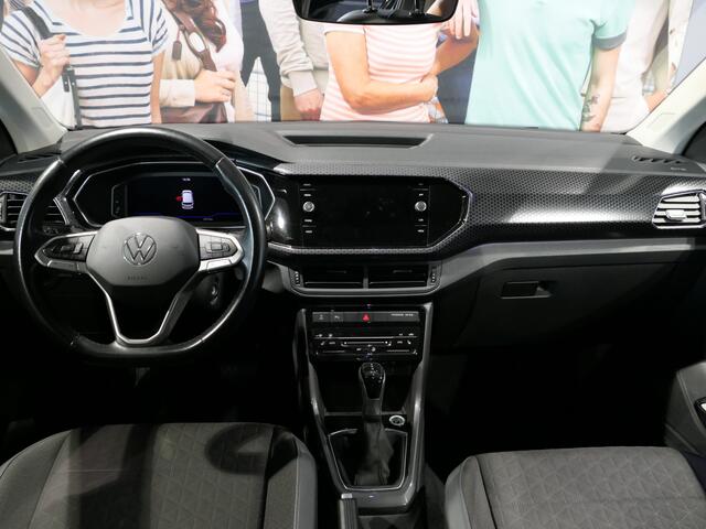 Volkswagen T-Cross 1.0 TSI Style *AUTOMAAT* - Stoelverwarming, navi, apple carplay & android auto