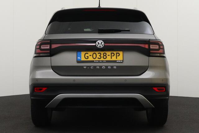 Volkswagen T-Cross 1.6 Aut. TDI Style Digi.Dash Half-Leder Camera Climate