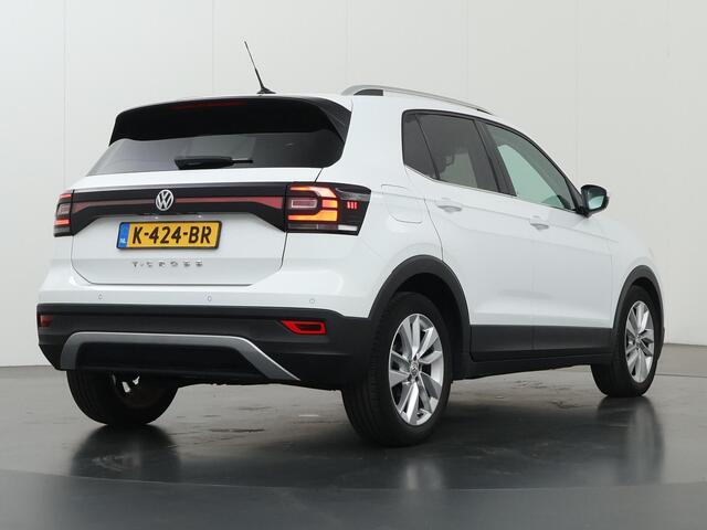 Volkswagen T-Cross 1.0 TSI Style | Navigatie | Parkeersensoren | Stoelverwarming | Keyless Go | Cruise Control Adaptief |