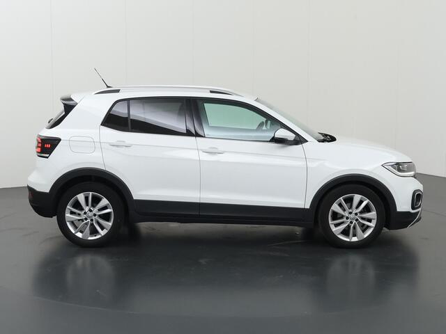 Volkswagen T-Cross 1.0 TSI Style | Navigatie | Parkeersensoren | Stoelverwarming | Keyless Go | Cruise Control Adaptief |