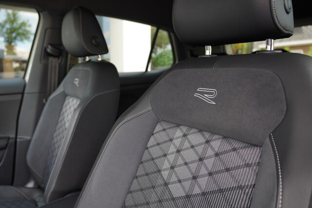 Volkswagen T-Cross 1.5TSI/150pk R-Line DSG Automaat|2024|IQ-LED|Trekhaak|Navi|18"LMV|Carplay/AndroidAuto|Lane Assist|PDC+Camera|Cruise+ACC|Blindspot