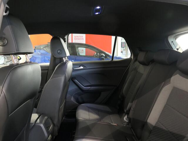Volkswagen T-Cross 1.5 TSI Style Business R *Volledig digitaal instrumentenpaneel!* - 18" LMV, stoelverwarming, adaptive cruise,