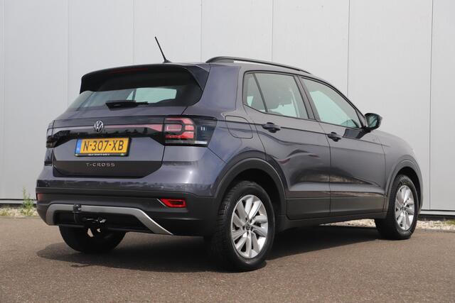Volkswagen T-Cross 1.0 TSI Life 110PK Trekhaak Navigatie Achteruitrijcamera Carplay Android Airco All season banden!