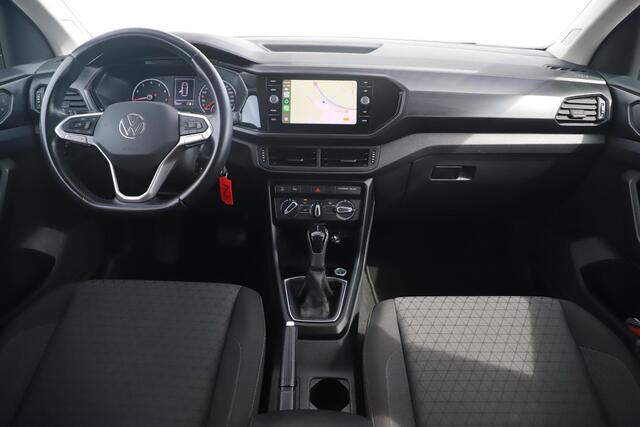Volkswagen T-Cross 1.0 TSI Life 110PK Trekhaak Navigatie Achteruitrijcamera Carplay Android Airco All season banden!