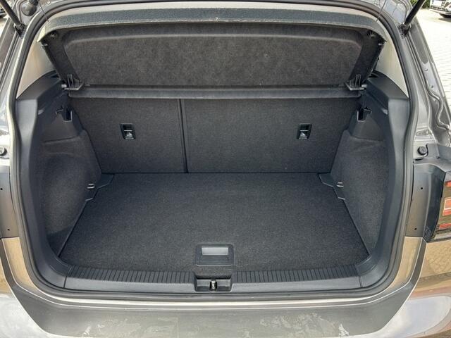 Volkswagen T-Cross 1.0 TSI DSG STYLE CAMERA/ACC/STOELVERW/NAVI
