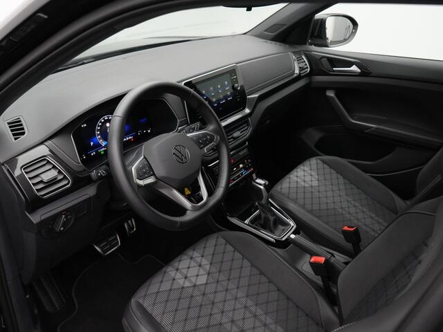 Volkswagen T-Cross 1.5 TSI 150 pk DSG R-Line Edition | Trekhaak | IQ Light | Stoelverwarming | Navigatie | Parkeersensoren voor/achter | Adaptive Cruise