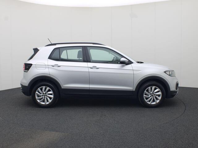 Volkswagen T-Cross 1.0TSI/95PK Life Business · Navigatie · Apple/Android Car Play · Trekhaak · Clima ·