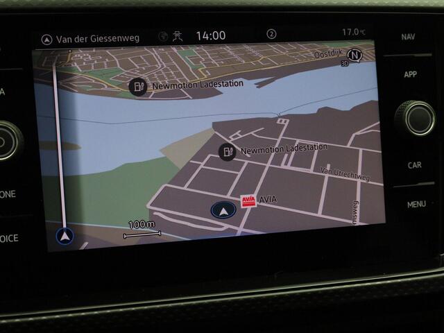 Volkswagen T-Cross 1.0TSI/95PK Life Business · Navigatie · Apple/Android Car Play · Trekhaak · Clima ·