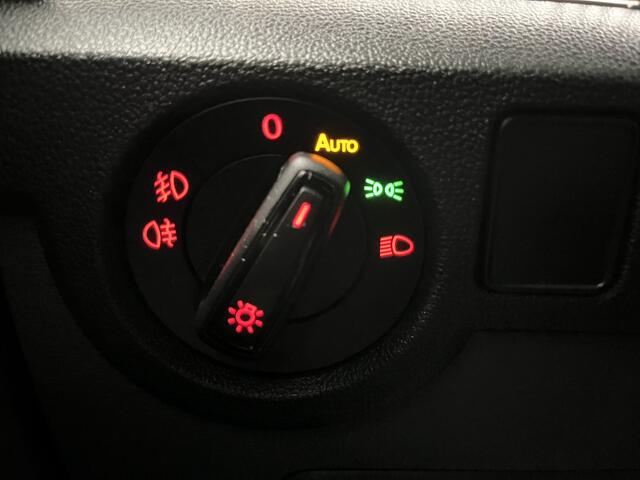 Volkswagen T-Cross 1.0 TSI R-Line / AUTOMAAT/ 2X R-LINE/ DAB/ ADAPT. CRUISE/ PARK. SENSOREN/ CLIMA/ APP-CONNECT/ BLUETOOTH/ LED/ 18" LMV