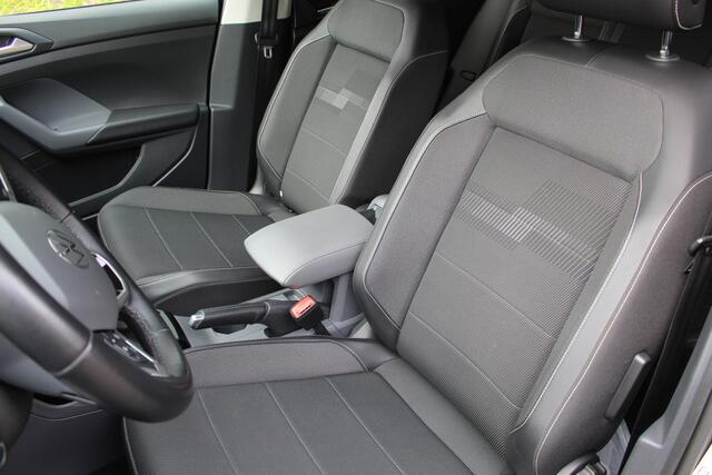 Volkswagen T-Cross 1.5 TSI Style Business I NAVI I ADP. CRUISE I CAMERA I